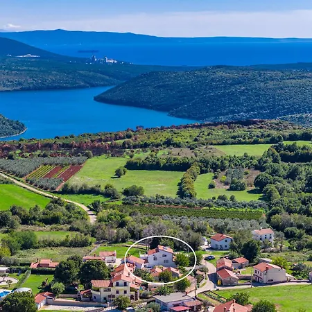 Vila Renata For 11 People With Private Heated Pool & Pet Friendly *