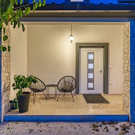Βίλα Renata For 11 People With Private Heated Pool & Pet Friendly *